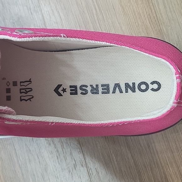 Converse shoes platform Brand new in the box. - Picture 8 of 12